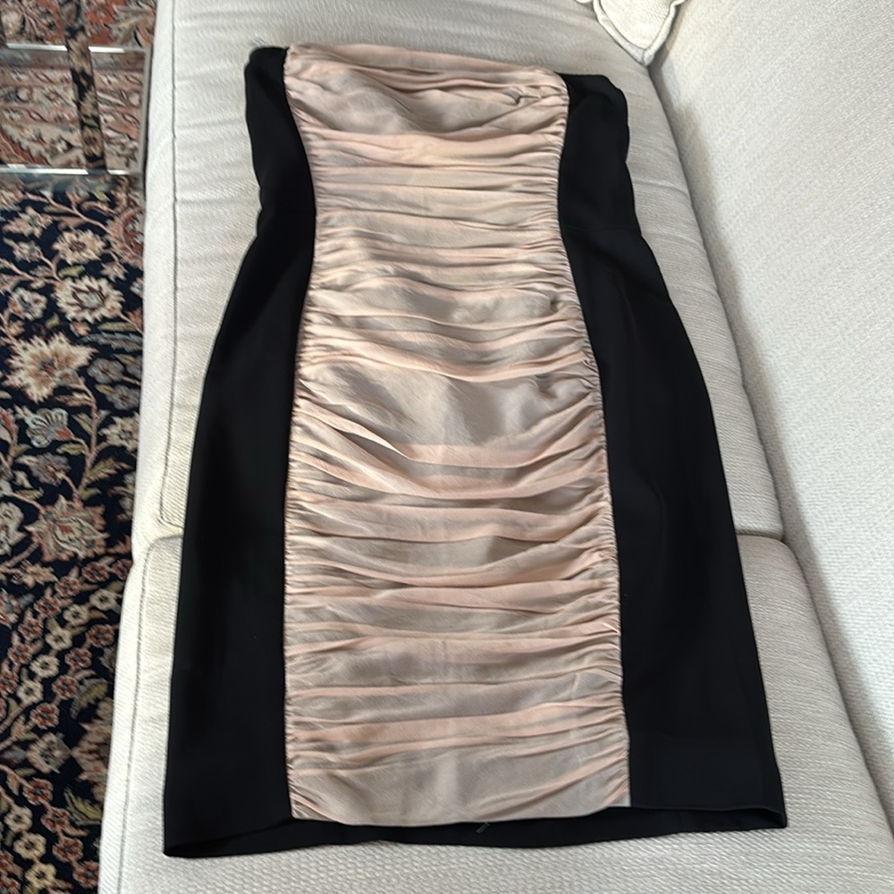 NWT La Perla Black and Cream Ruched Strapless Sheath Lined Dress Size 8